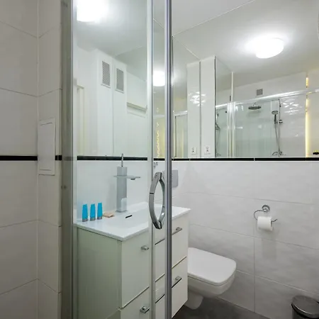 Apartamento Afrykanska Deluxe By Bookinghost *